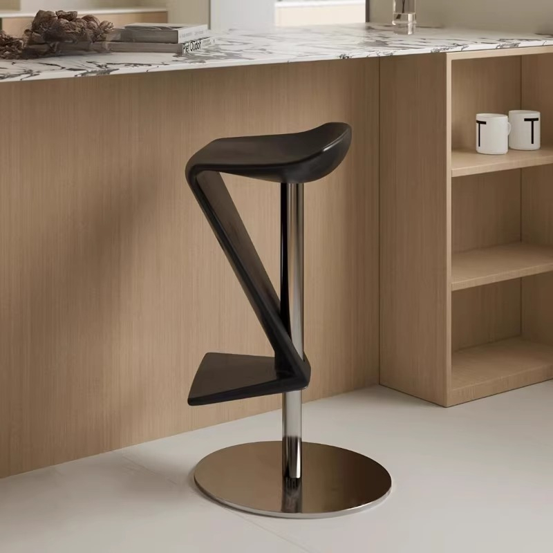 Outdoor Furniture Italian - Итальянский дизайнерский барный стул: декоративный элемент